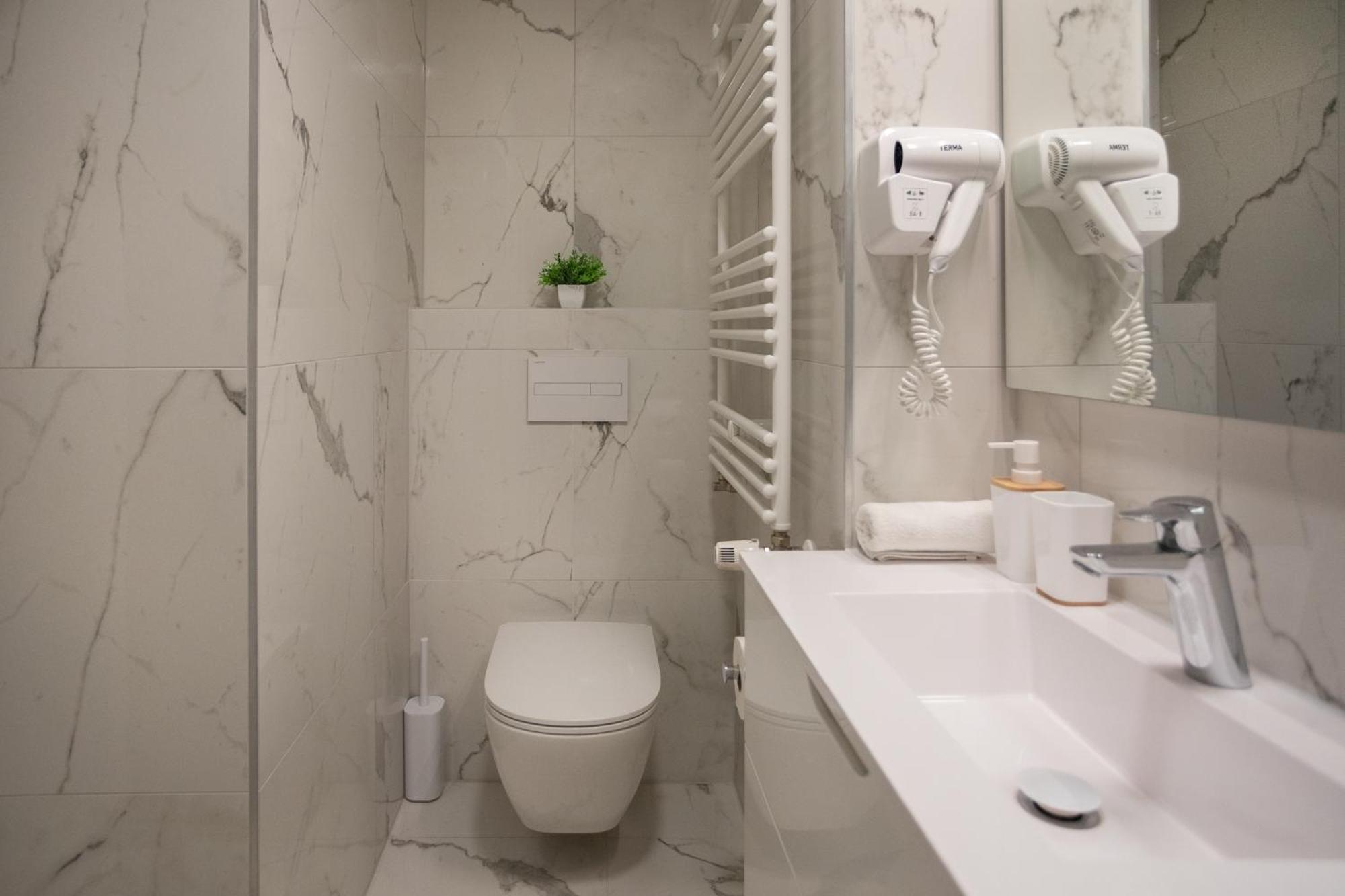 Design Park Residences - Stayflok Zagabria Esterno foto