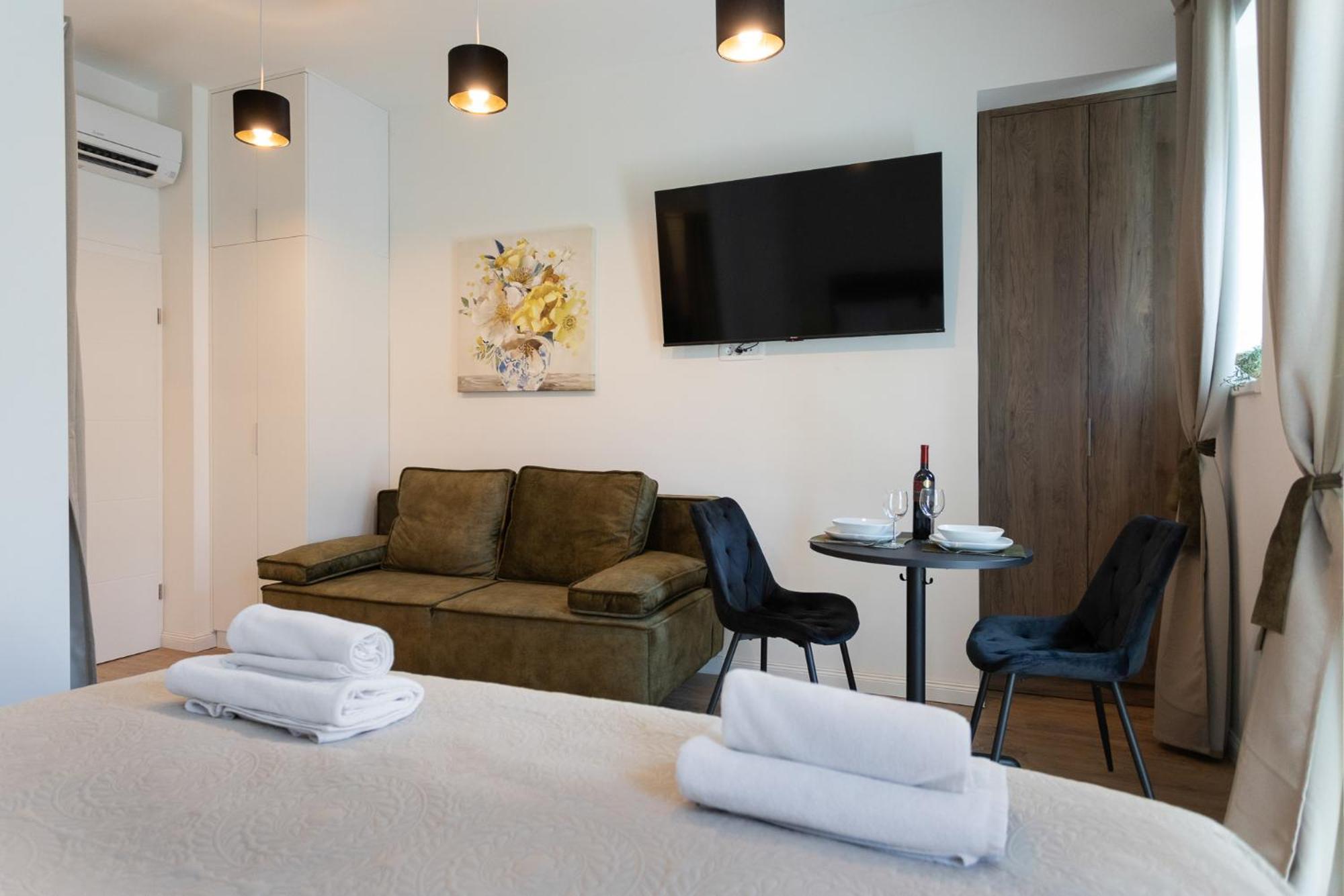 Design Park Residences - Stayflok Zagabria Esterno foto
